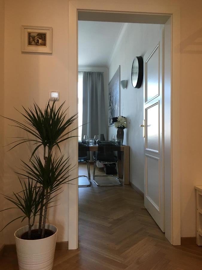 Náměstí Bratří Synků Praga